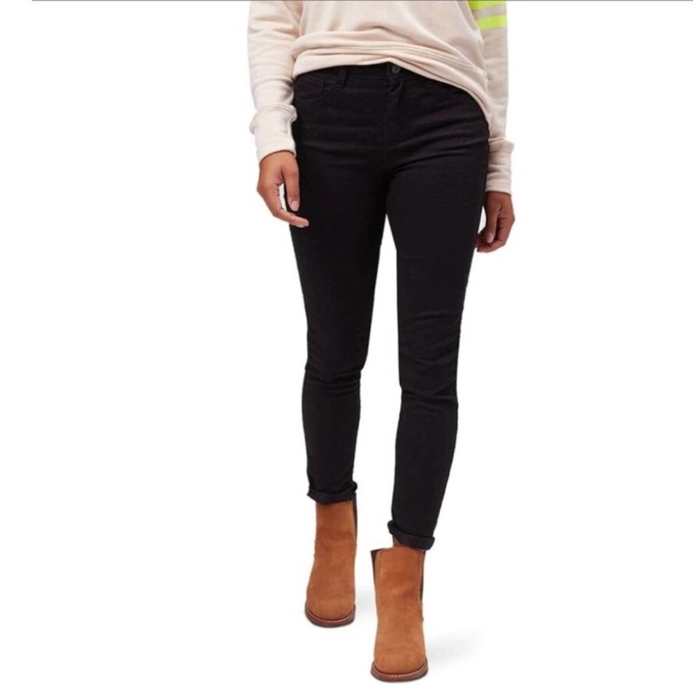 NWT! prAna Organic Cotton Straight Leg Stretch Denim - Oday Blackout - 0 Short